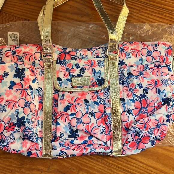 NWT Lilly Pulitzer Insulated Beach Tote - Picture 1 of 15